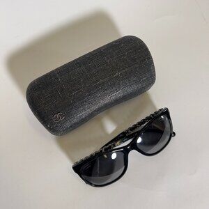 Chanel Black Polarized Sunglasses with Silver Chain Link Detailing